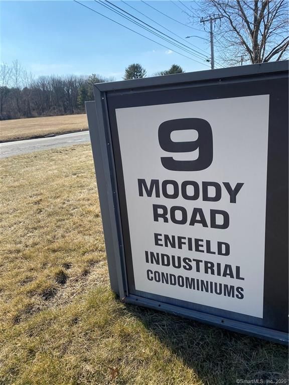 9 Moody Rd, Enfield, CT 06082